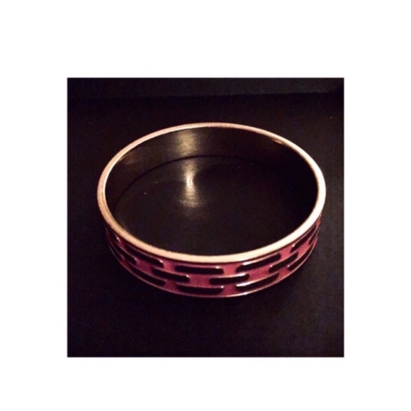 Pink Enameled Bangle w/Embossed Gold Link Design - Picture 6 of 7
